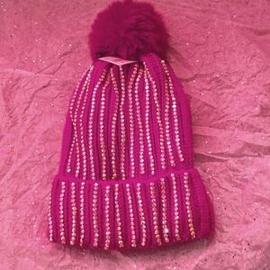 NWT BURGUNDY WINTER HAT